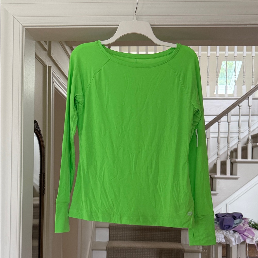 NWT GapFit Long Sleeve Tee